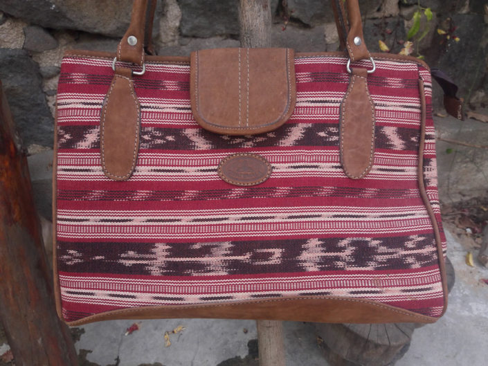 Guatemalan Artisan Products, Purses, Bags, Shawls, Scarves, Serapes,